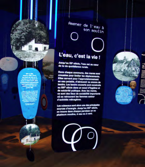 La Comm@nderie Exposition Au fil de l'eau du territoire
